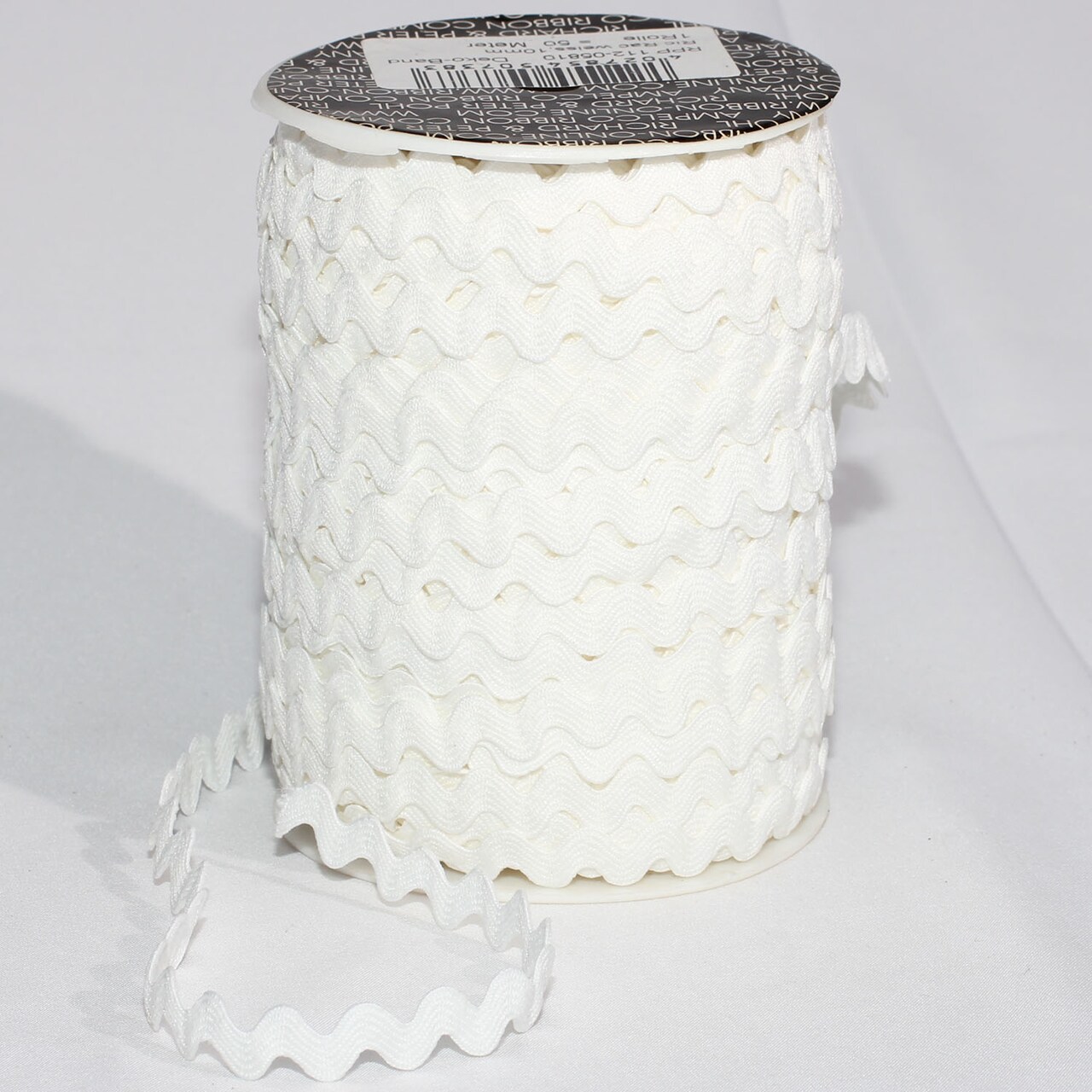 The Ribbon People White Woven Edge Ric Rac Christmas Craft Ribbon 0.25" x 220 Yards